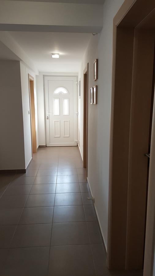 Apartman Baric Sevid Luaran gambar